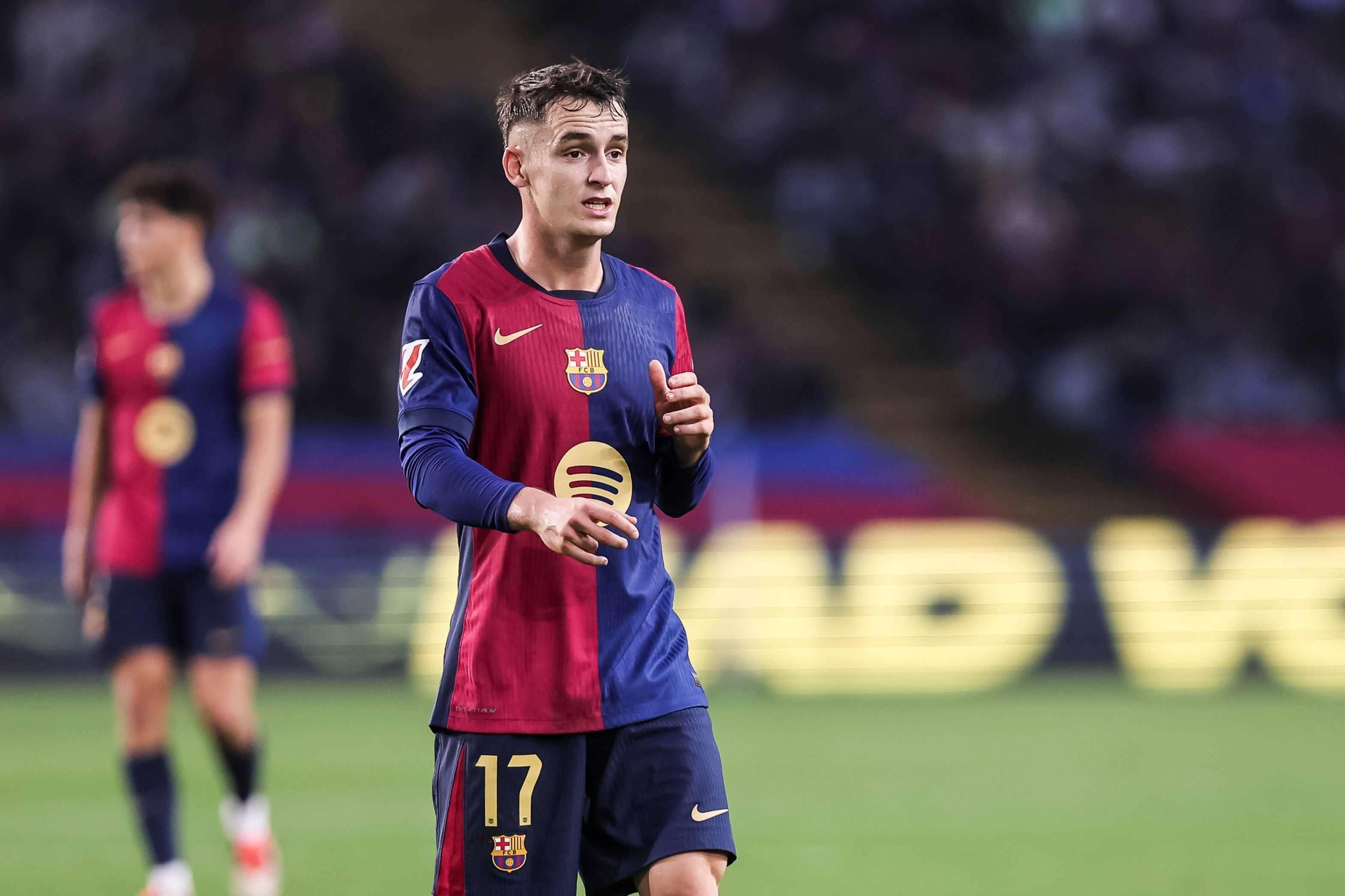 每体：巴萨计划续约卡萨多，但球员可能会重新思考自己的未来