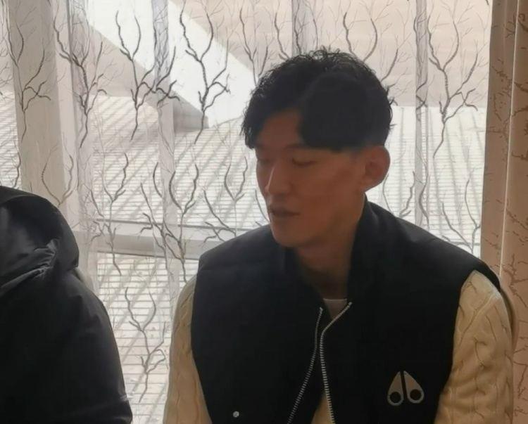 崇明弟子看望徐根宝，颜骏凌：要把这个传统保留下去