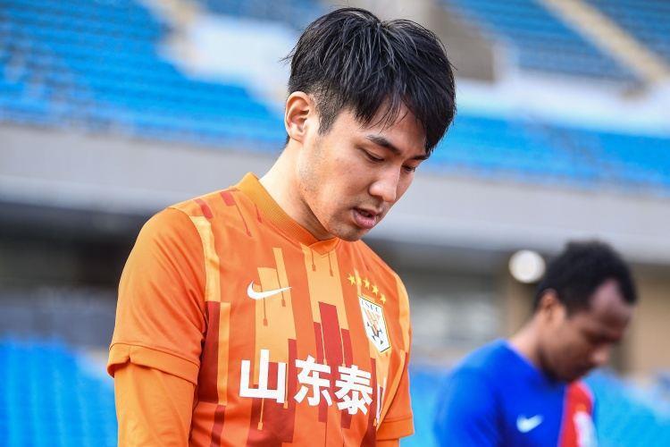 津媒：津门虎春节假期后首练，吴兴涵、齐雨熙等新援到球队报到