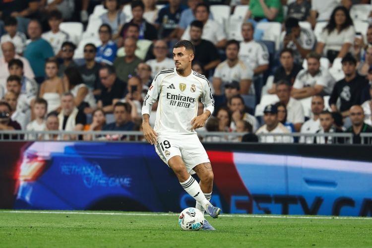 “皇家比目鱼”！皇马官方：塞巴略斯右腿比目鱼肌拉伤 将缺阵7周