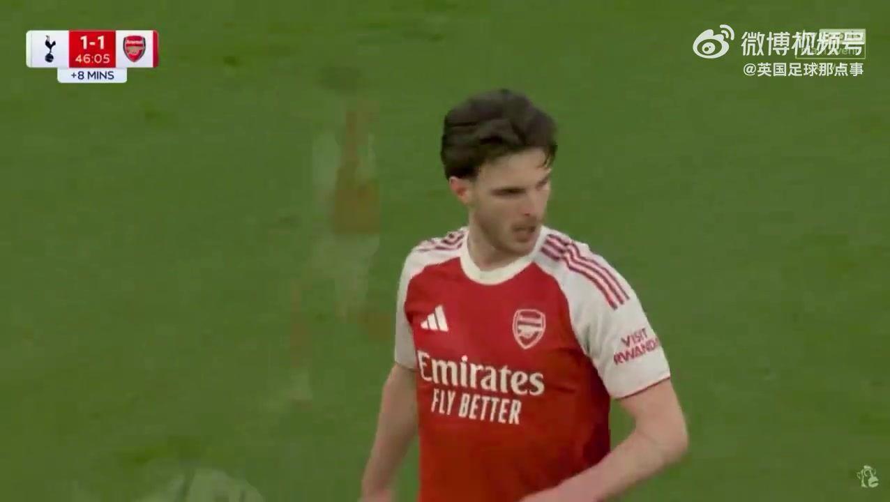 尴尬！枪手进球后赖斯提醒队友保持专注，结果自己马上失误致丢球