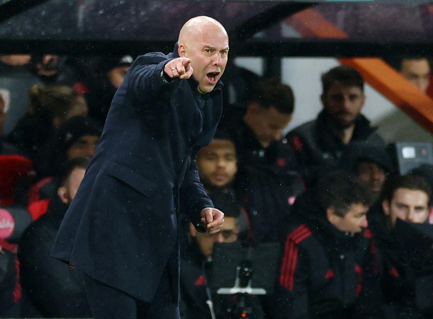 评论员：阿利松让斯洛特变阵？活久见了，我质疑斯洛特的权威感