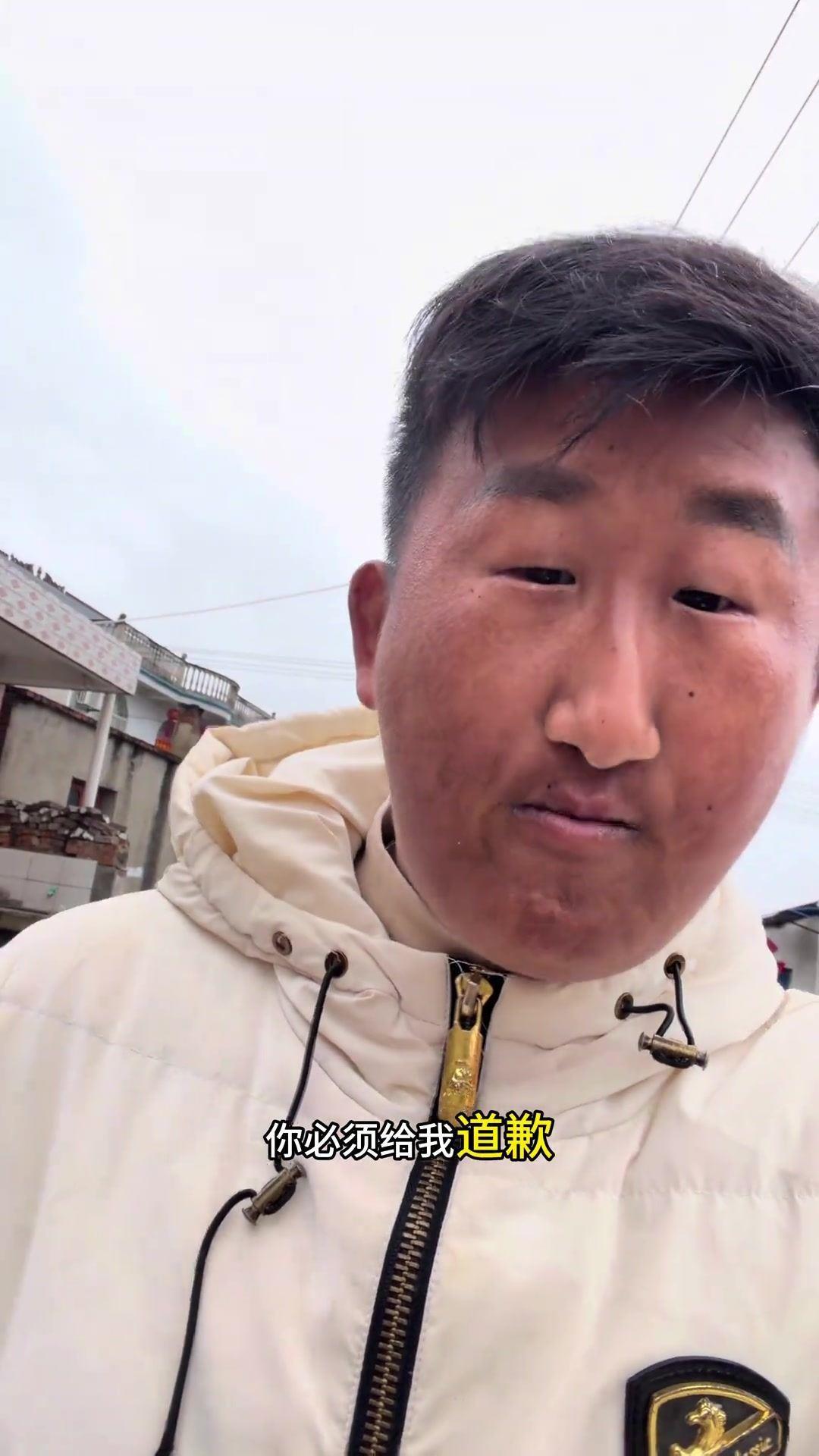 网红“紧凑哥”下通牒：皇马赫伊森给你三天时间，你必须给我道歉