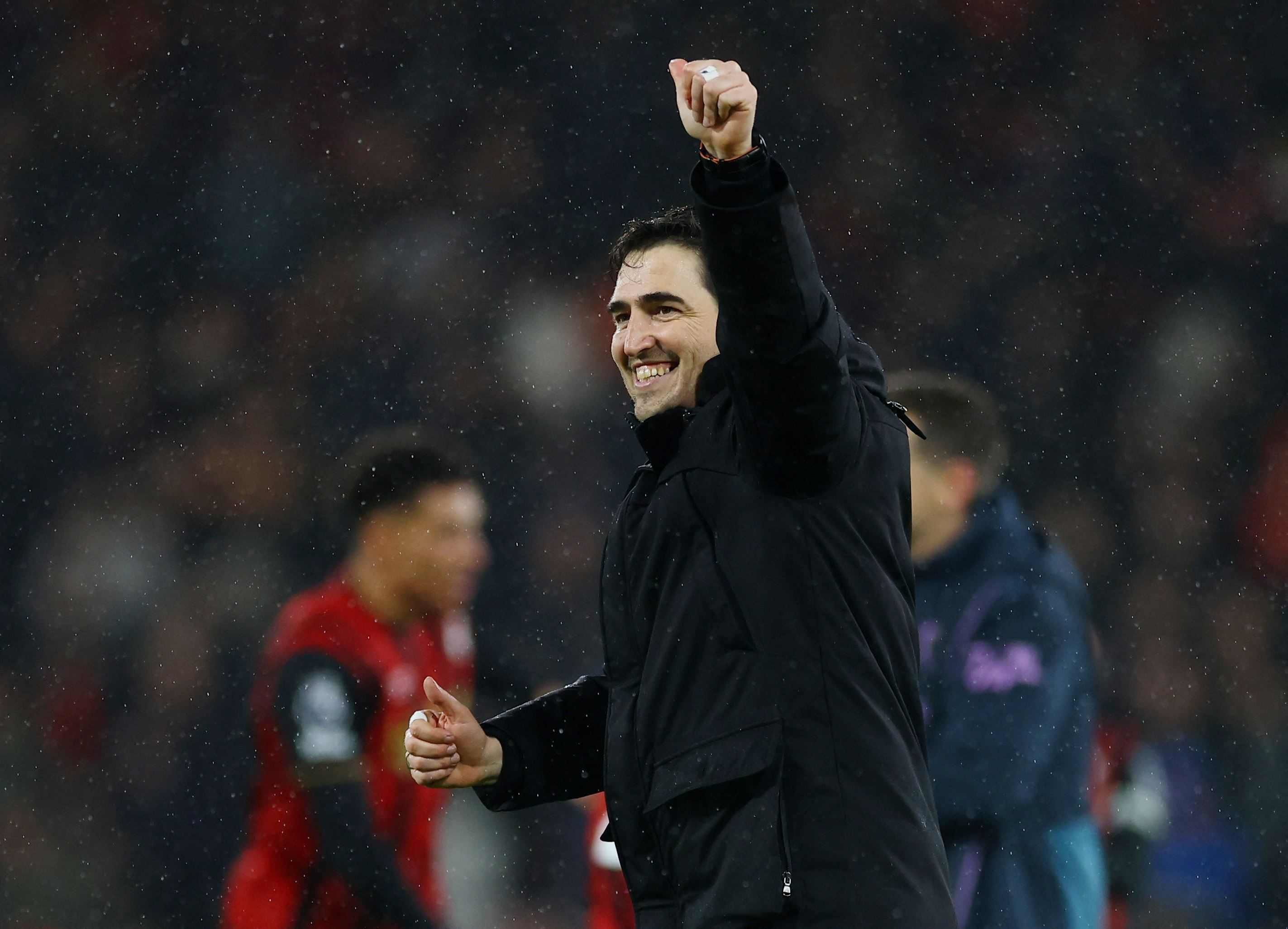 talkSPORT：伯恩茅斯对与伊劳拉续约感到乐观 纽卡无卖戈登的计划