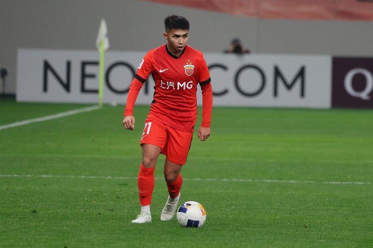 德转显示艾菲尔丁租借加盟青岛西海岸，租期至今年12月31日