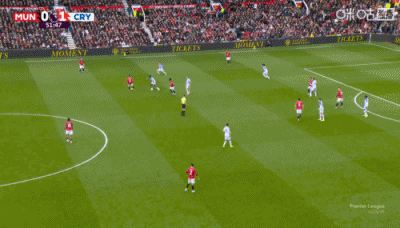 曼联1-1水晶宫！B费点射！拉克鲁瓦拉倒库尼亚，VAR判红牌 点球！