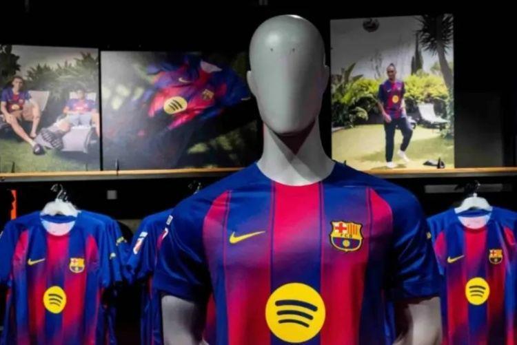 巴萨去年球衣和周边销售收入创纪录达2.77亿欧，比皇马高出46%