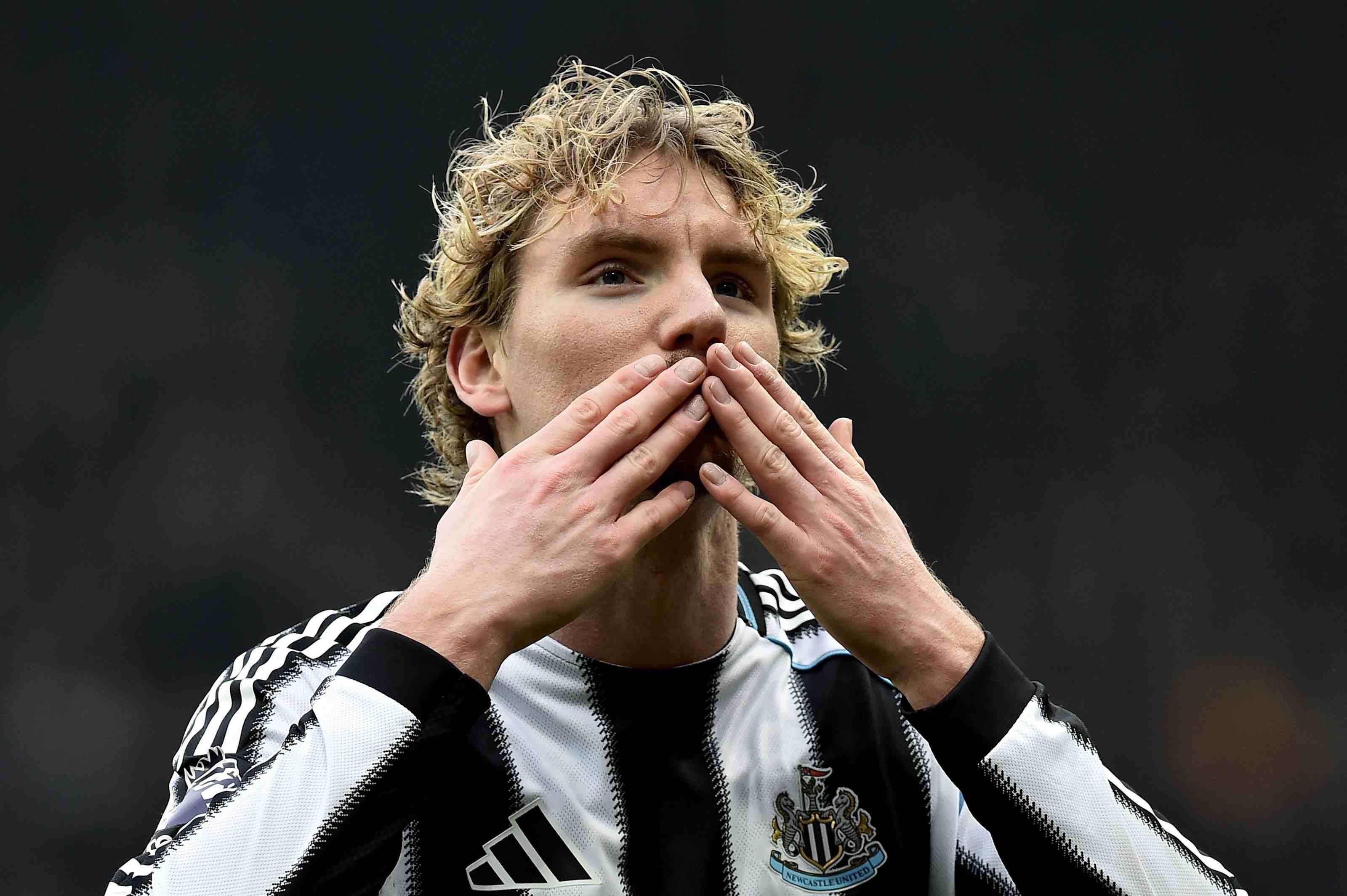 邮报：沃尔特马德预计会留在纽卡不会去拜仁，他短期内踢8号位