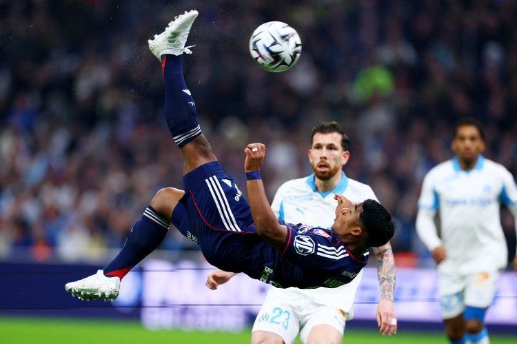 天赋尽显！恩德里克助攻双响 倒钩被扑，6场3球3助租借费已减20万