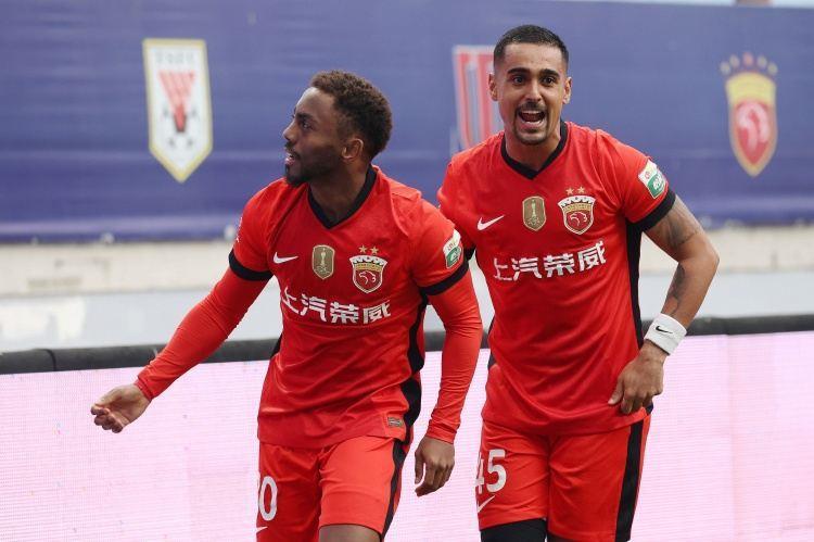 东体：多支中超球队冬窗有意加布里埃尔，但当时球员倾向等待海港