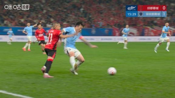 热议姜至鹏红牌：太严厉了；彻底打破双方平衡；比赛的转折点