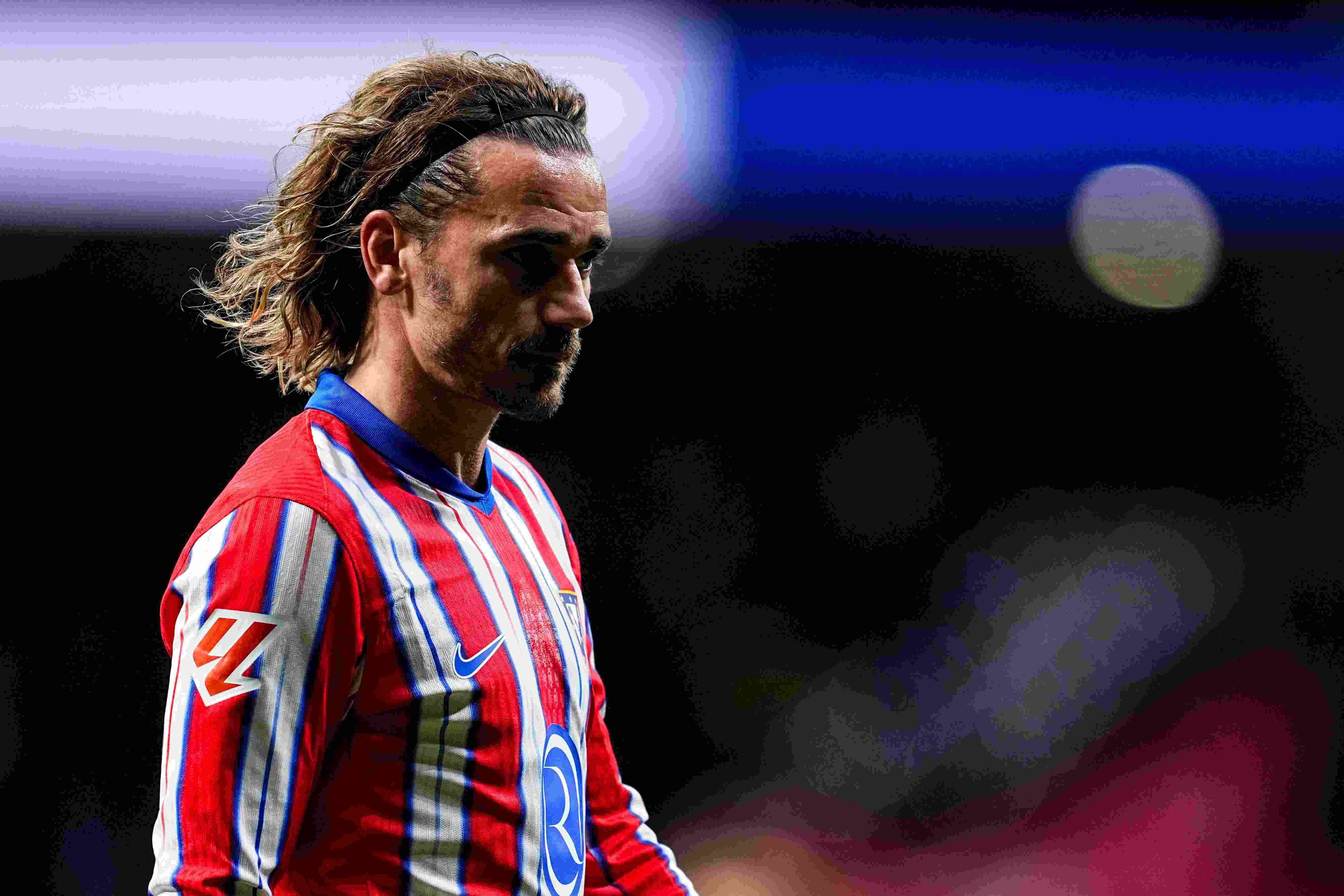 队报：格列兹曼已经决定不会在赛季中途离开马竞，夏窗再决定未来