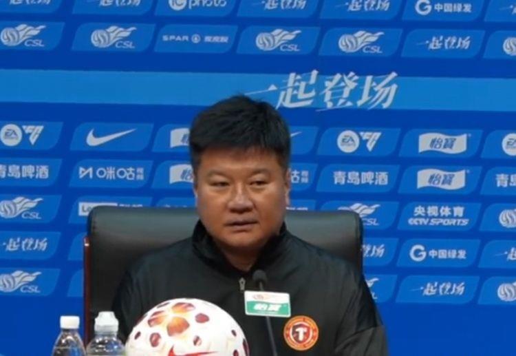 李金羽：开赛时队员们略显紧张 来到崭新平台我们也需要交点学费