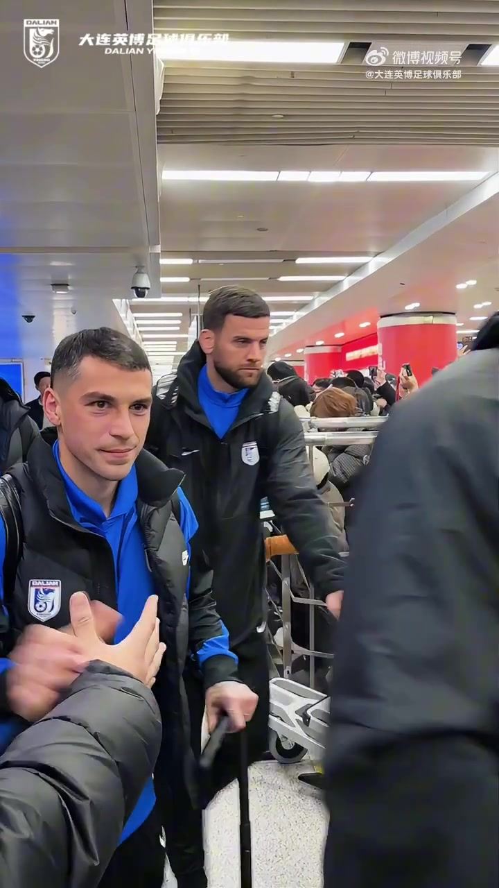 大连英博晒三千远征军并致谢：永远是我们坚实的后盾！感谢第12人