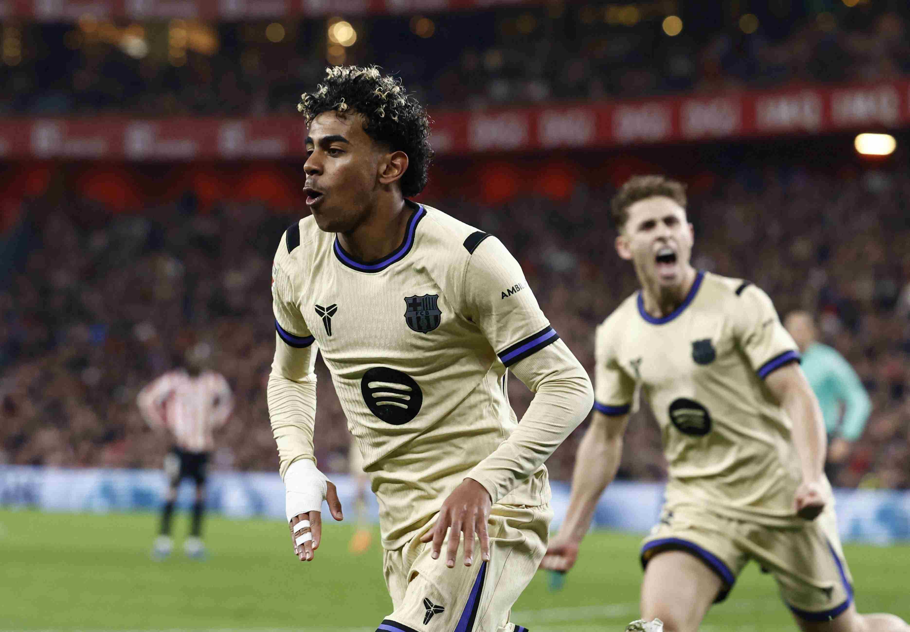 距纪录仅差5球！18岁亚马尔本赛季西甲已进14球，劳尔19岁前19球