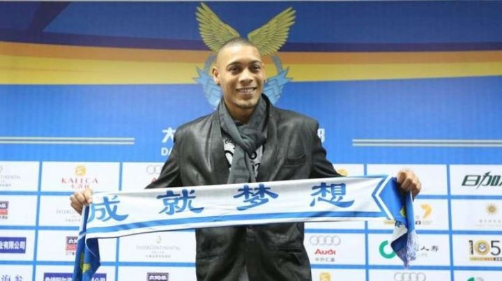 巴黎旧将瓦罗：合作过的最强球员是伊布 博格巴曾让我吃尽了苦头