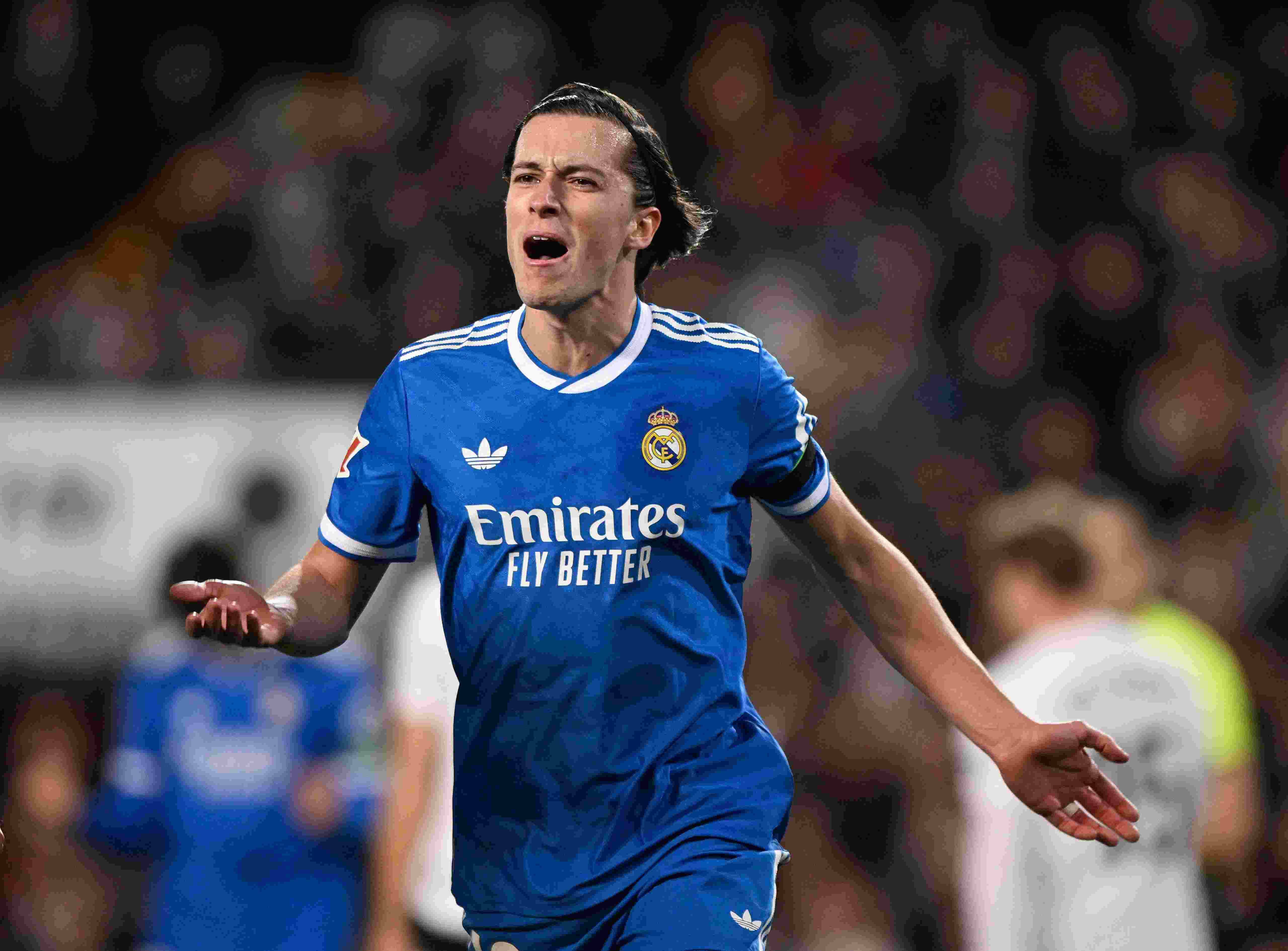 TA：卡雷拉斯因小腿受伤无缘首回合对曼城，力争次回合复出