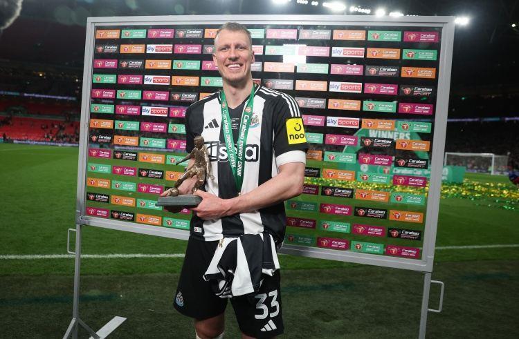 沃尔特马德1.98米和伯恩2米，世体：巴萨将面临纽卡的角球考验