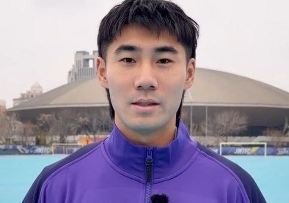 季胜攀：于根伟年轻时就身披20号，希望自己不会辜负这个号码