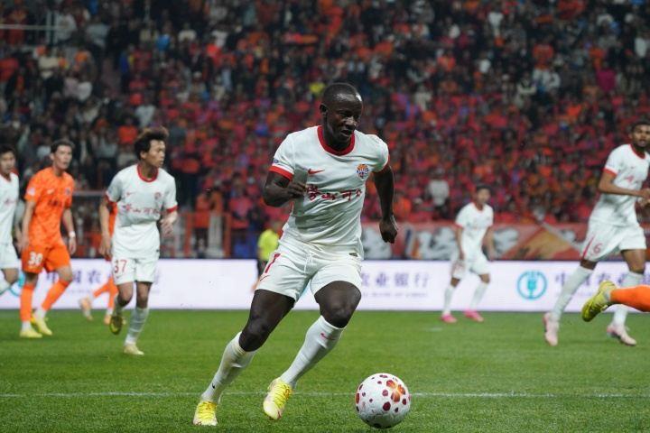 叶博亚赌球遭美职联终身禁赛 此前中国足球假赌黑116人终身禁足