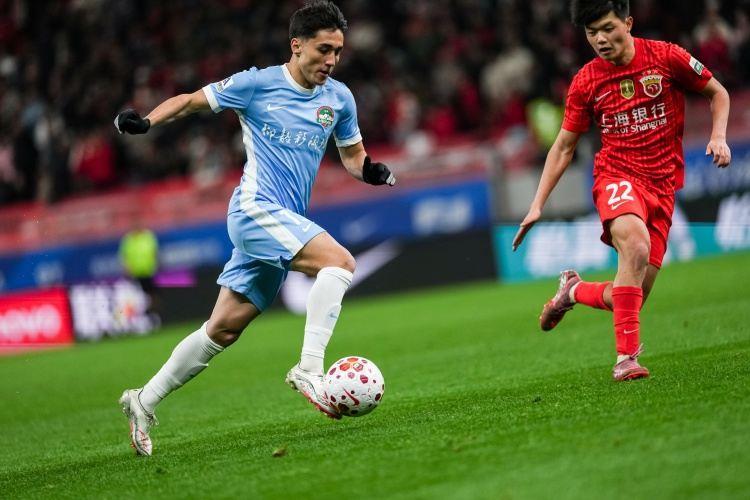 鲁媒：阿卜杜肉苏力等多位泰山青训首轮获机会，贾非凡将面对旧主