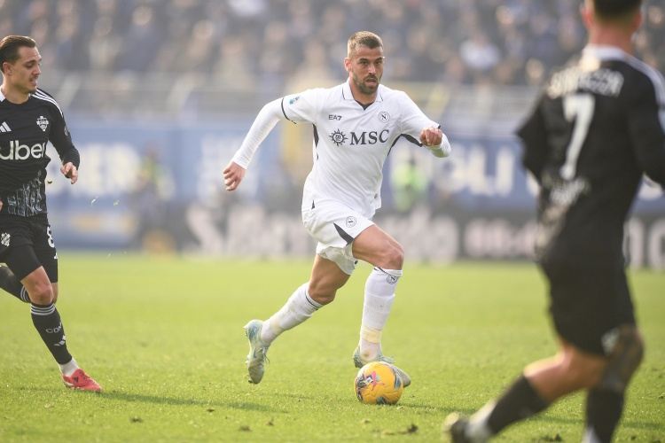 斯皮纳佐拉：为整个体制意大利必须晋级世界杯 想在那不勒斯退役