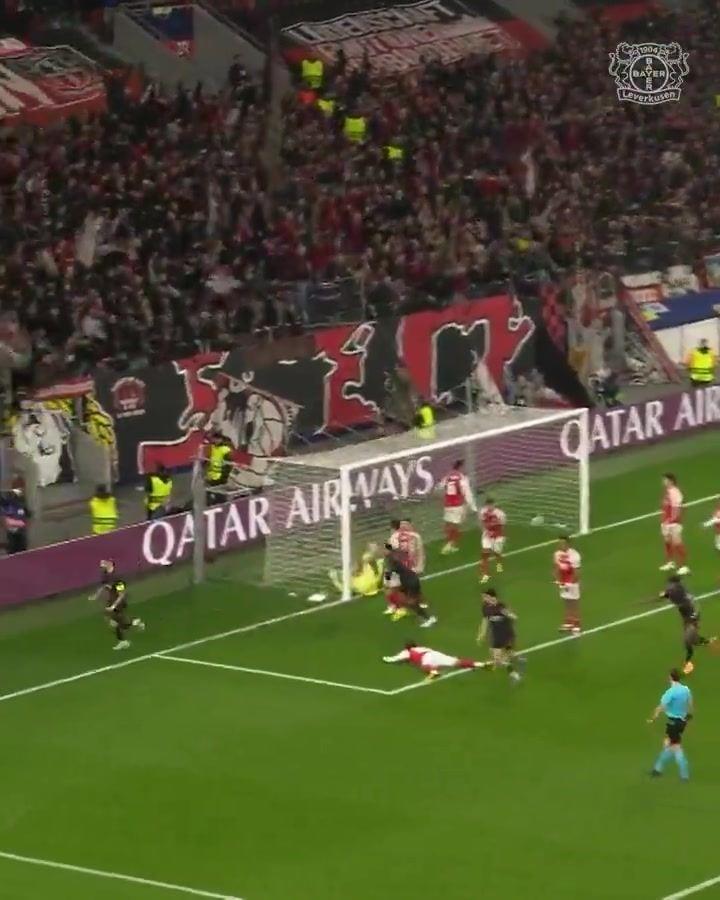 药厂社媒晒角球破门视频：愿望清单，对阵枪手时打入枪手式进球