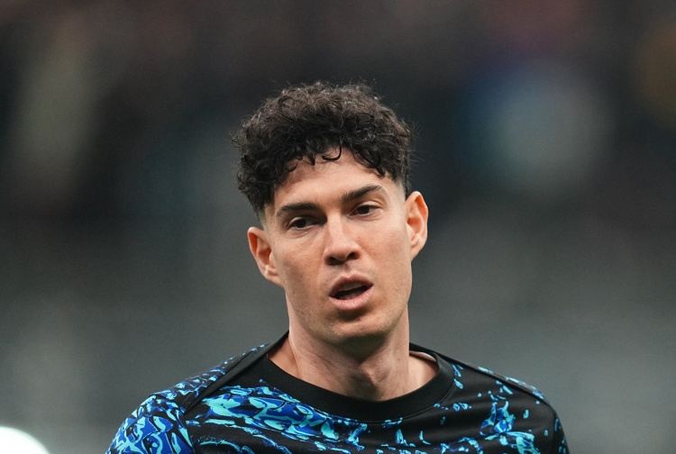 全市场：劳塔罗、恰尔汗奥卢和巴斯托尼在今天单独训练