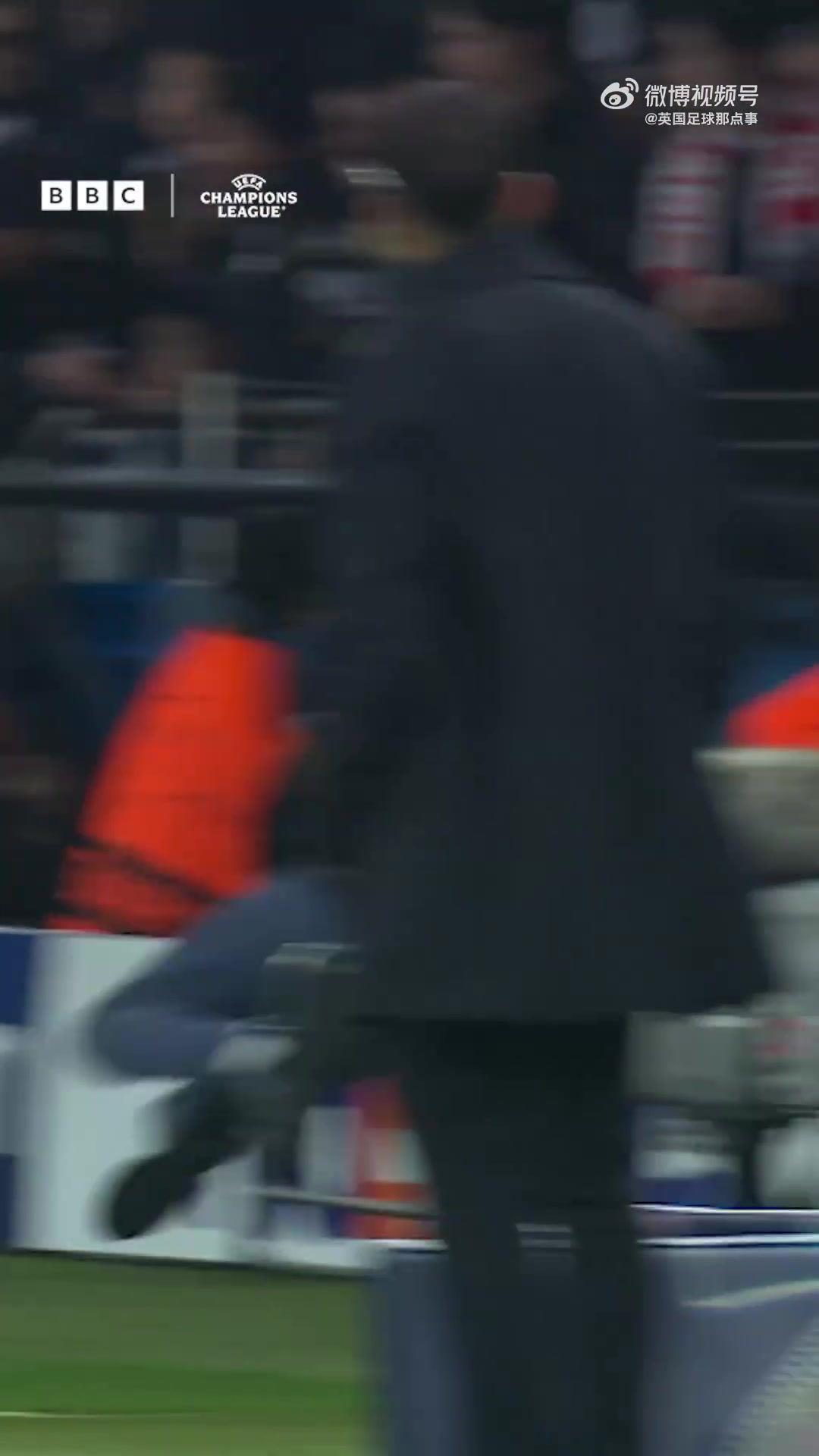 推搡球童！罗马诺：欧足联宣布对切尔西前锋内托启动纪律调查程序