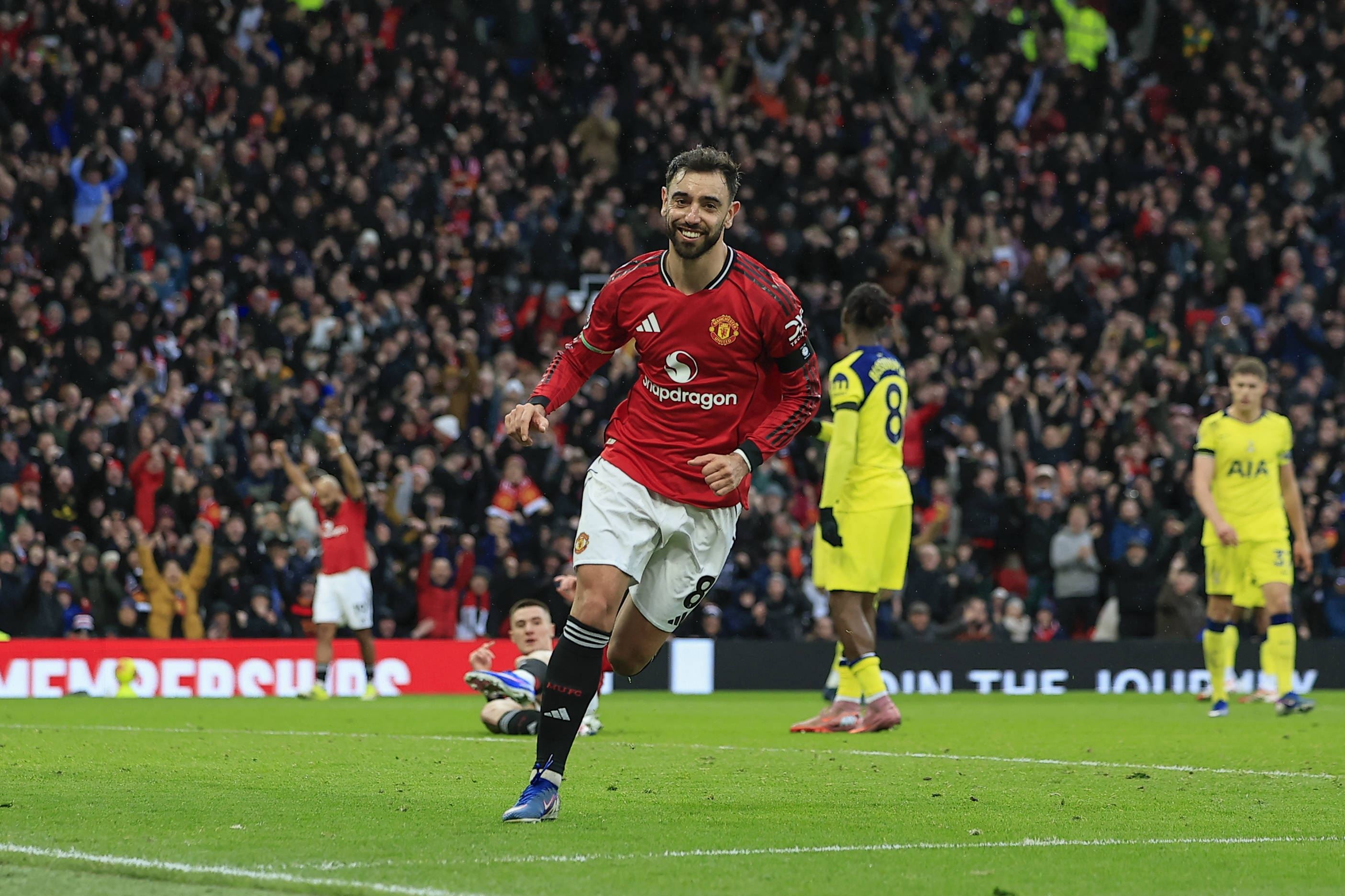 两位名宿预测：曼联2-1/3-1维拉，舍什科/B费首开记录