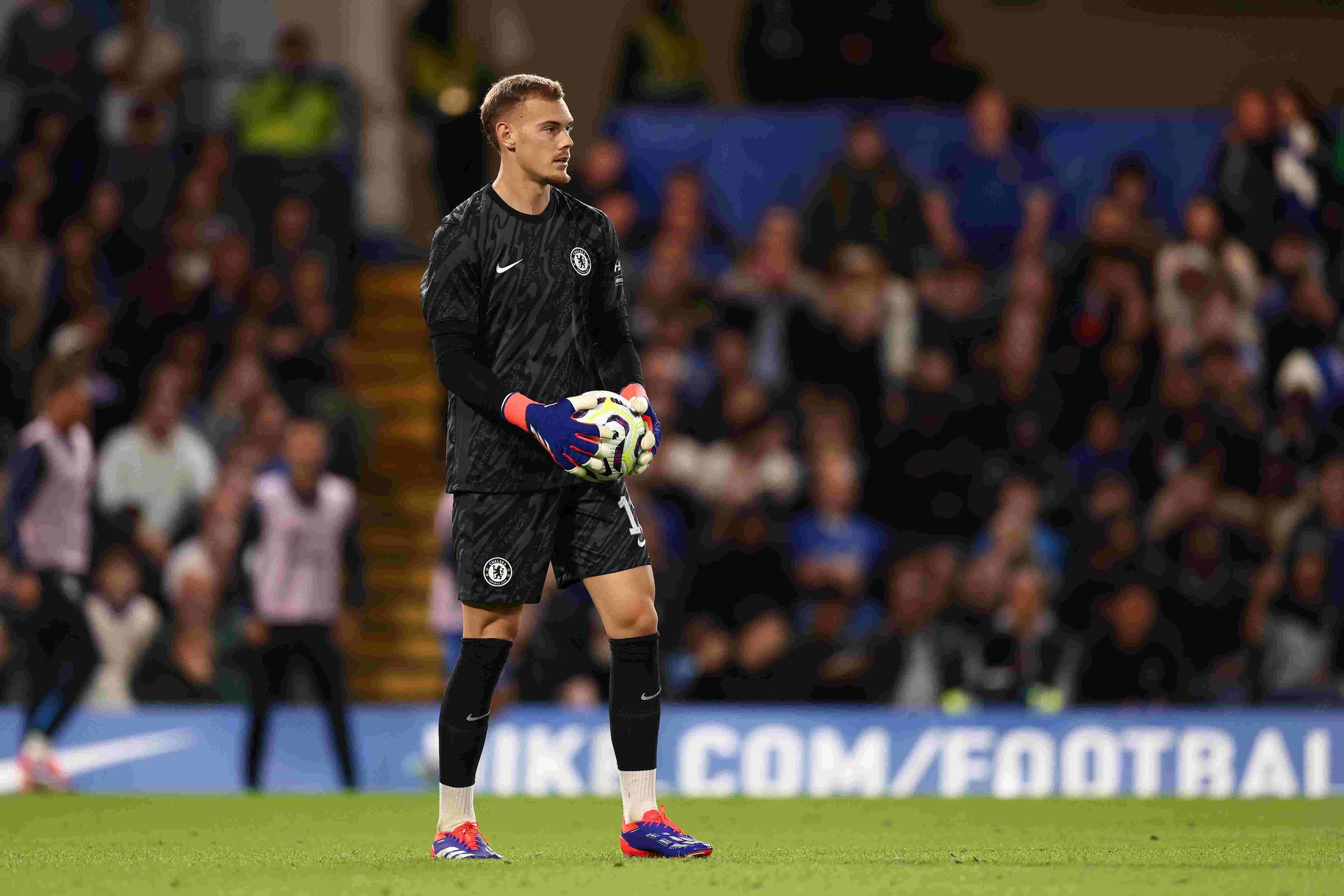 前教练：若是我会继续使用约恩森，不能因为一场比赛否定一名门将