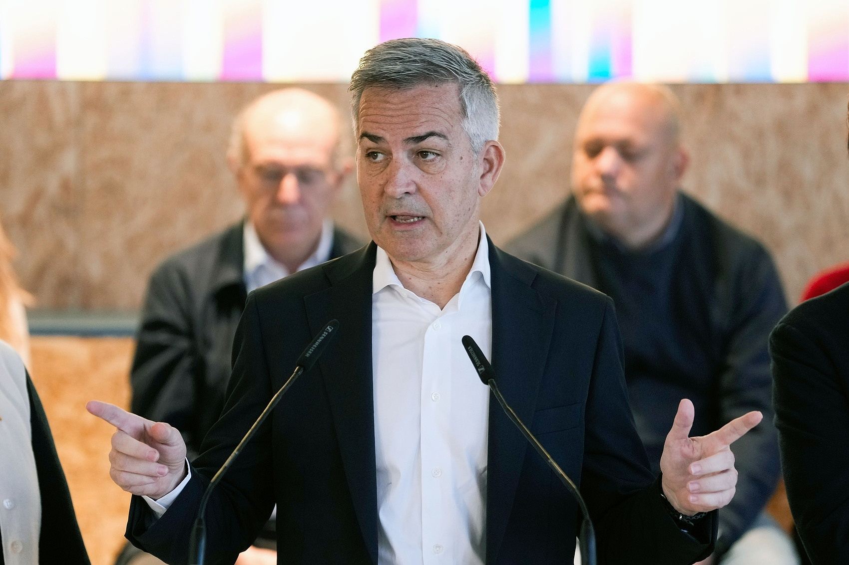 丰特：拉波尔塔利用巴萨资源、设施和形象，在各种活动中宣传巴萨