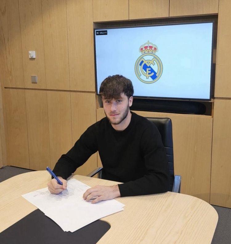 阿斯：皇马续约18岁天才射手巴洛索，新合同四年违约金8000万欧