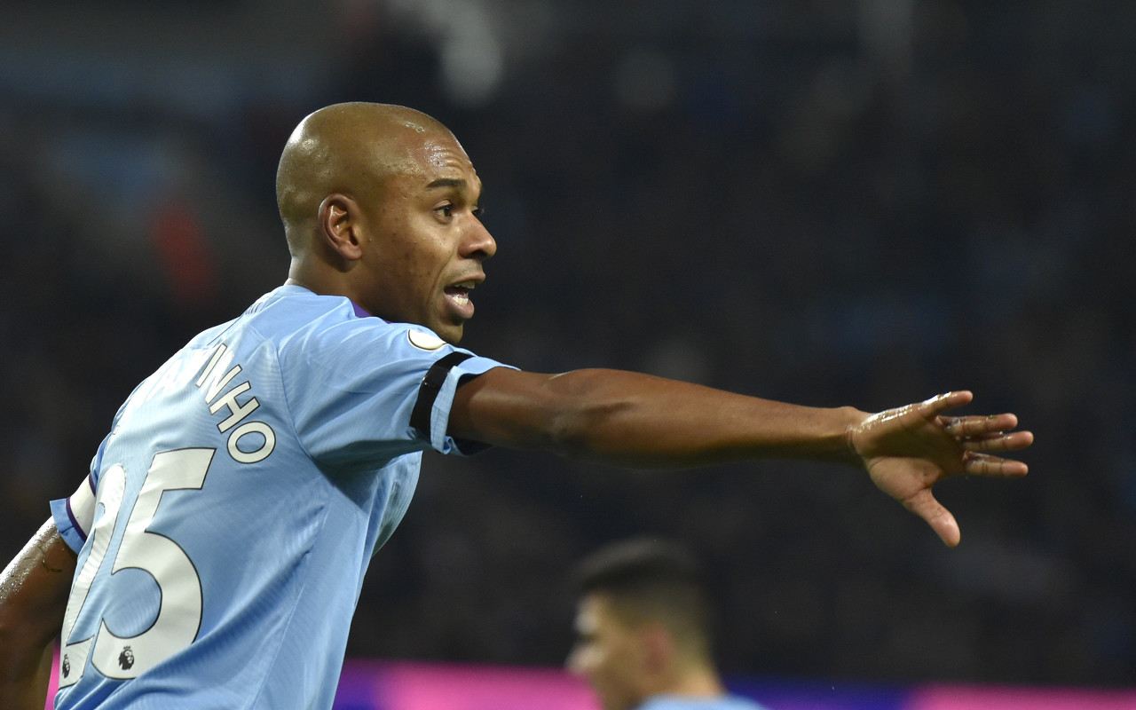 首战输3球！费尔南迪尼奥：曼城有能力逆转皇马，最关键的是信念