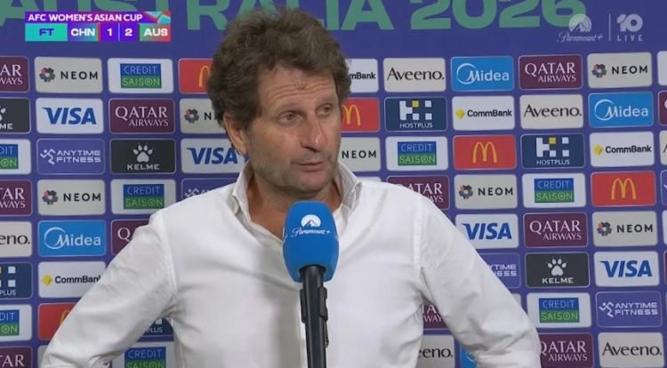 澳大利亚女足主帅：上半场回撤太深，这简直像刻在骨子里的毛病