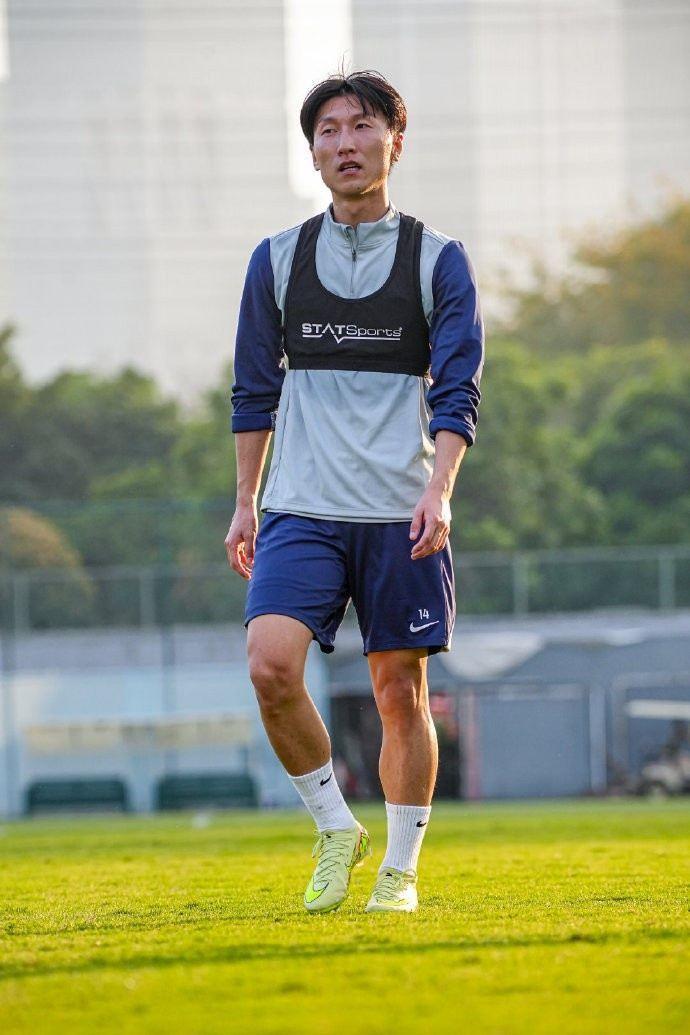 汗水不说话，每一滴付出，都是向前的力量