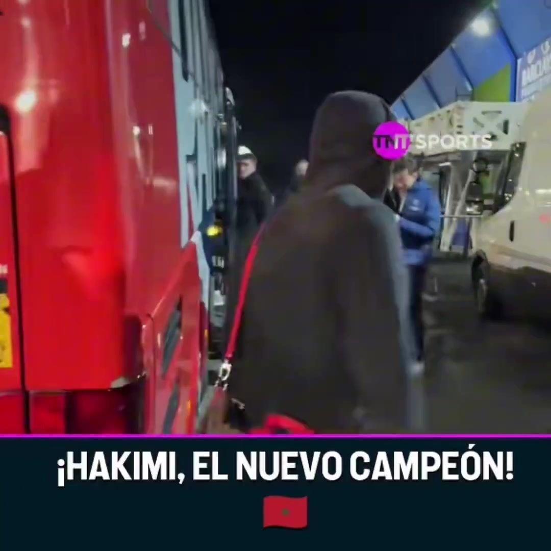 天降冠军！巴黎8-2横扫切尔西 非洲杯改判，阿什拉夫赛后笑嘻了