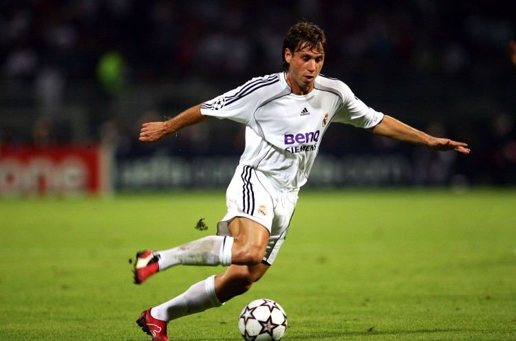 卡萨诺：现在大家才看清莱奥真水平，在我当年的皇马他没训练资格