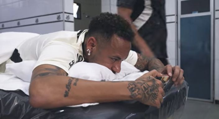 得知无缘巴西队名单，内马尔：嘿，安切洛蒂，那我呢？