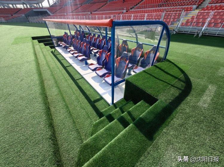 辽媒：辽宁铁人主场二次改造完工，替补席下沉让观众席观感更好