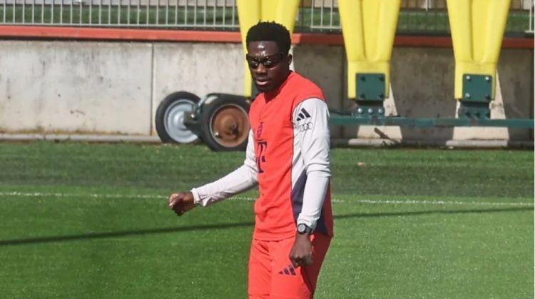 图片报：戴维斯佩戴特制眼镜训练，预计国际比赛日之后复出