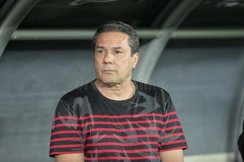 阿斯：前皇马主帅卢森博格因肺部感染，入住巴西医院的重症监护室