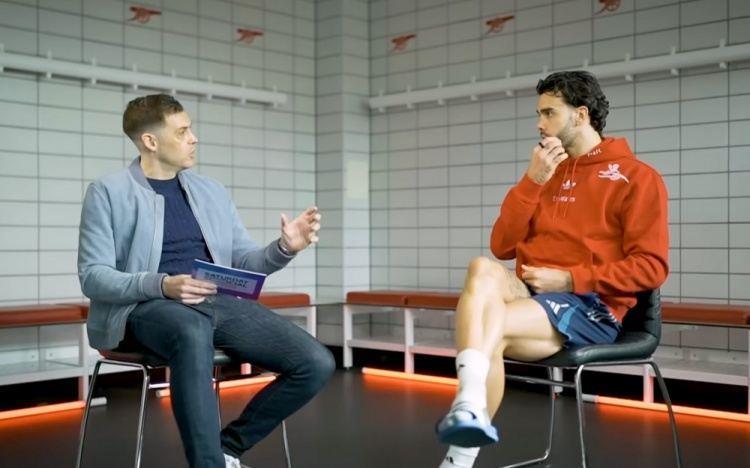 拉亚：如果不是一名足球运动员，我可能会选择从事家族珠宝生意