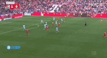 上半场补时阶段，格纳布里爆射破门，拜仁2-0领先柏林联