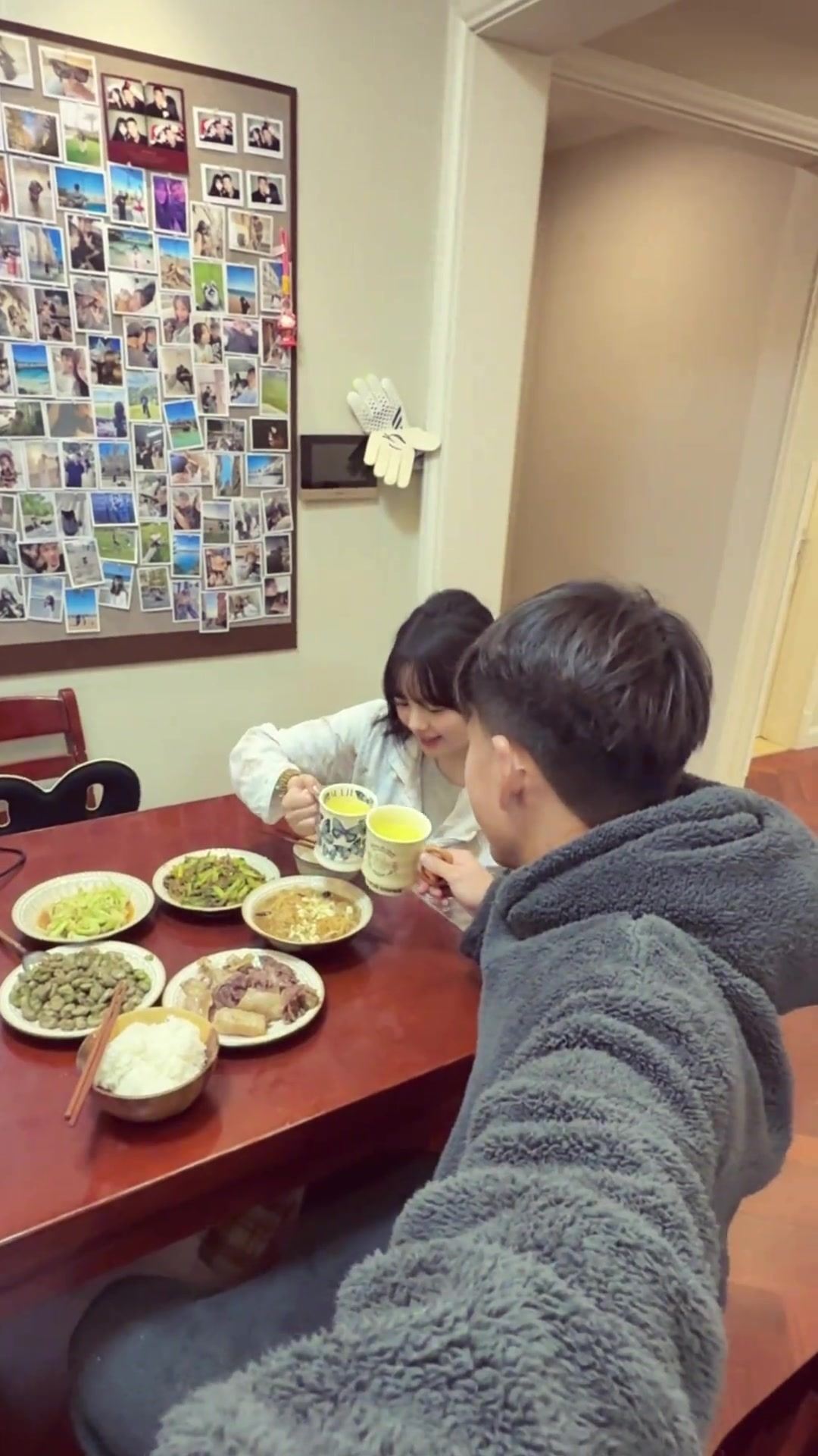 因伤无缘国字号集训！李昊晒与女友吃饭视频：一切都是最好的安排