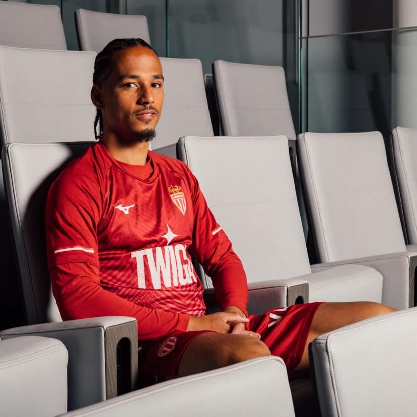 第二春！科雷尔：现代足球对后卫脚下能力要求很高，还有身体素质