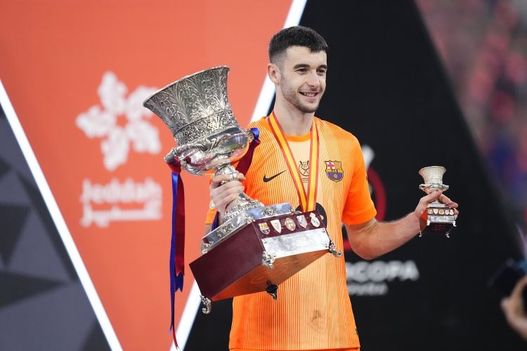 霍安·加西亚：成为门将是受哥哥影响，梦想代表西班牙征战世界杯