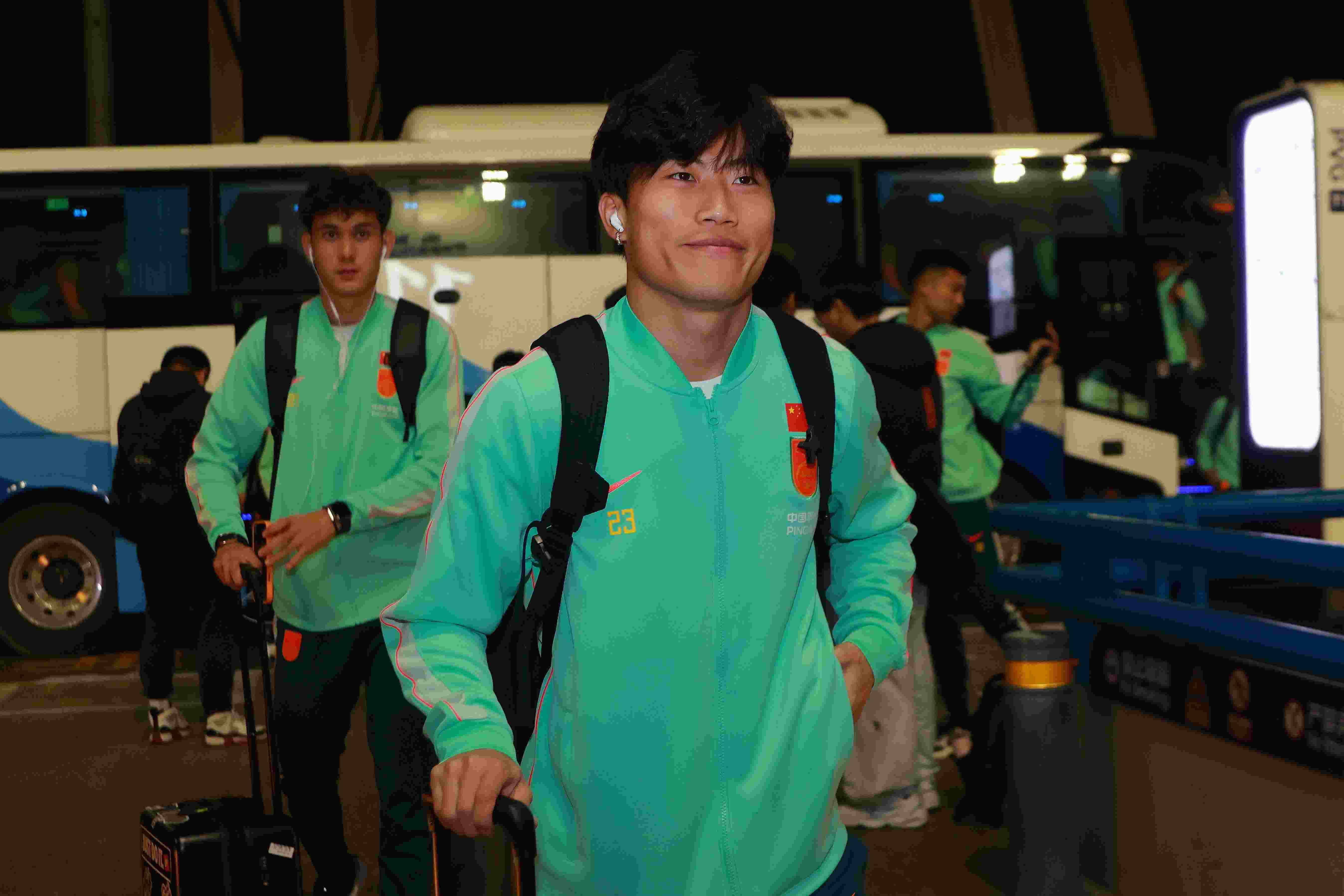 ：谢文能伤势不重 可以参加下一场对阵喀麦隆队的比赛