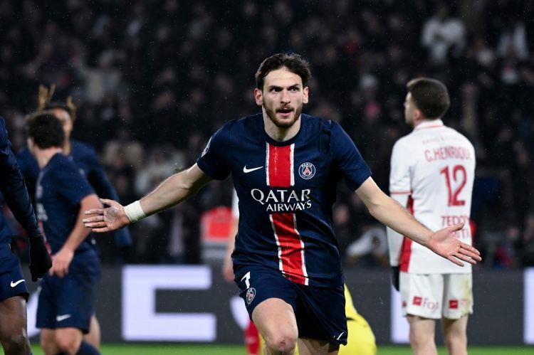 罗马诺：巴黎不想卖K77，他也专注于球队，我认为他最适合阿森纳