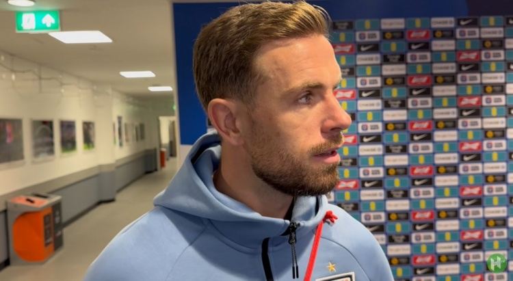 亨德森：本·怀特遭遇嘘声，我们会进行内部处理也会继续支持他